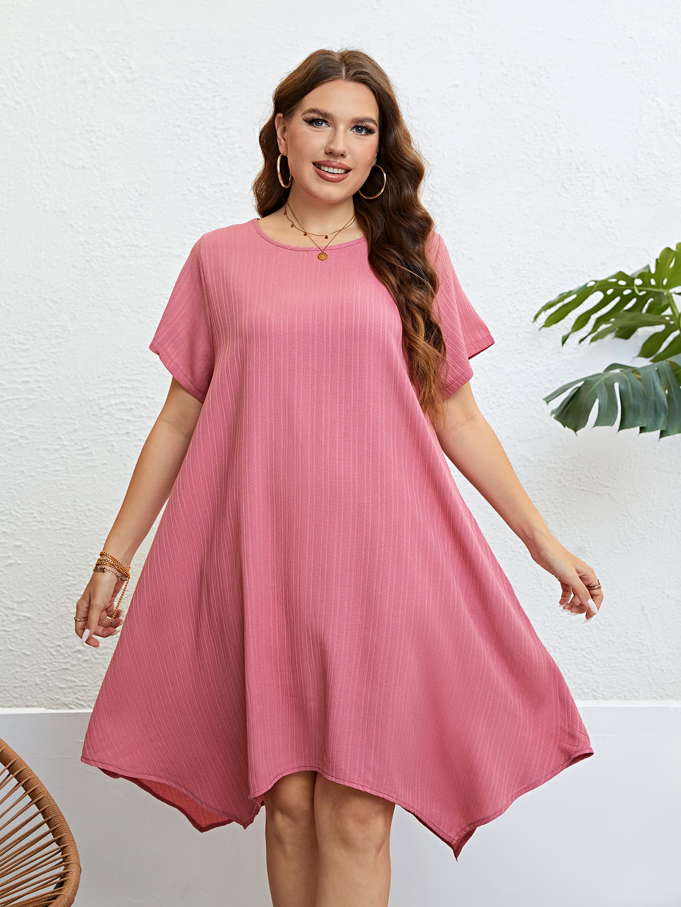 Plus Size Round Neck Handkerchief Hem Dress